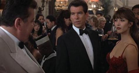 the-world-is-not-enough-james-bond-007-pierce-brosnan-denise-richards-robbie-coltrane-sophie-marceau-robert-carlyle-judi-dench-action-film-movie-review-2015-spectre