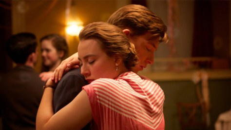 brooklyn-saoirse-ronan-drama-romance-movie-review-2015