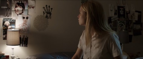 the-darkness-movie-kevin-bacon-2016-blumhouse-tilt-indie-horror