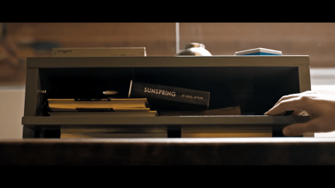 artificial-intelligence-writes-a-script-sunspring-short-film-2016-review-thomas-middleditch