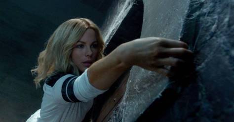 the-disappointments-room-2016-movie-review-horror-kate-beckinsale