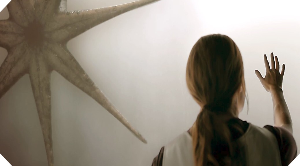 arrival-movie-review-2016-amy-adams-2017-golden-globes-predictions