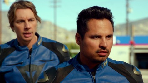 chips-2017-movie-review-michael-pena-dax-shepard