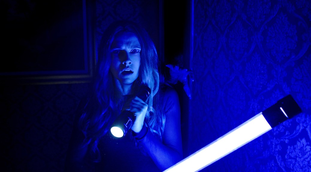 lights-out-movie-review-2016