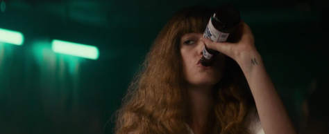 colossal-movie-review-2017-anne-hathaway