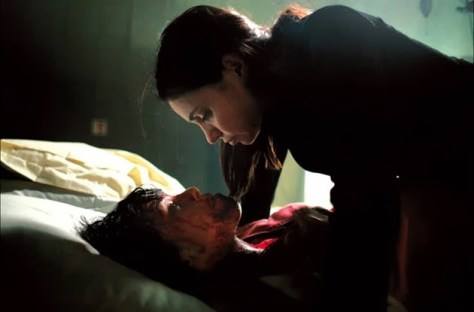 inside-movie-review-2007-horror-film-new-french-extremity