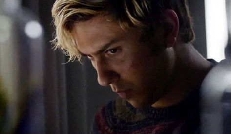 death-note-2017-movie-review-netflix-movie-anime-adaptation-nat-wolff